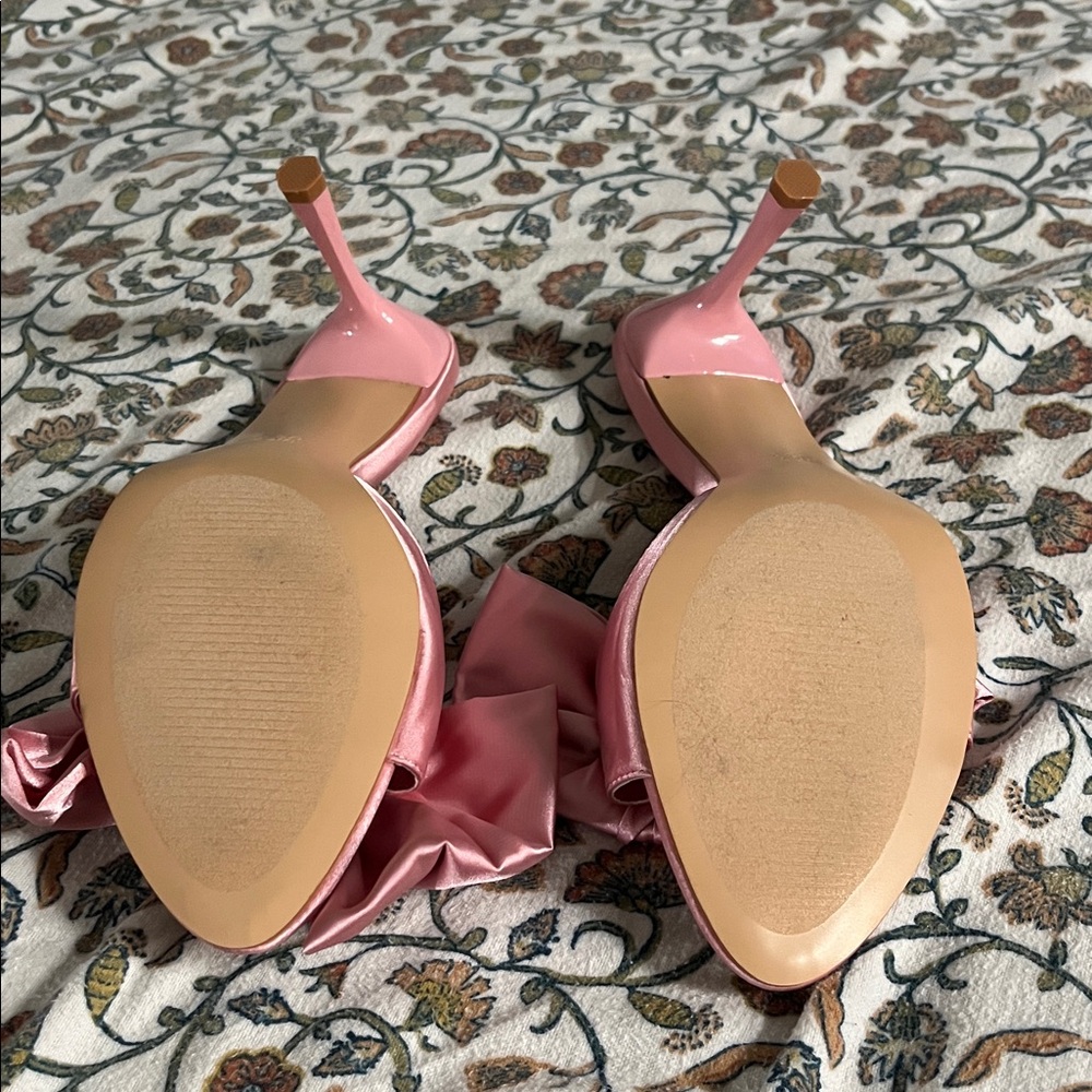 PrettyLittleThing Pink Satin Heels with Heart Detail - Picture 5 of 5
